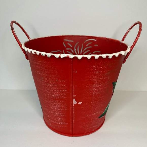 Unique Vintage Style Looking Metal Red Poinsettia Bucket - Picture 2 of 8